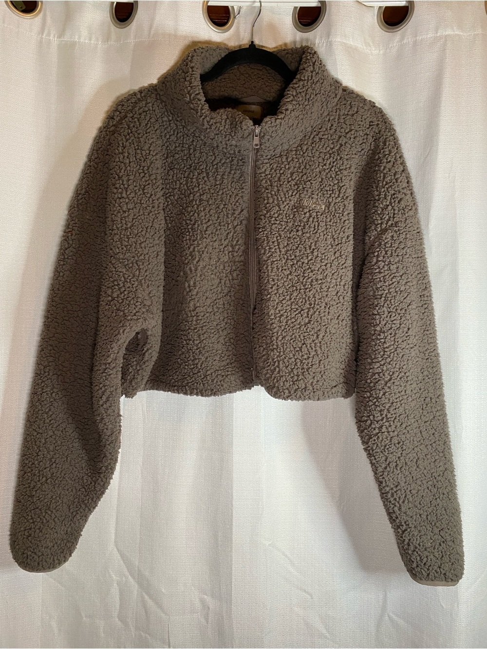 SKIMS Teddy Fleece Crop Full Zip Jacket in Amethyst